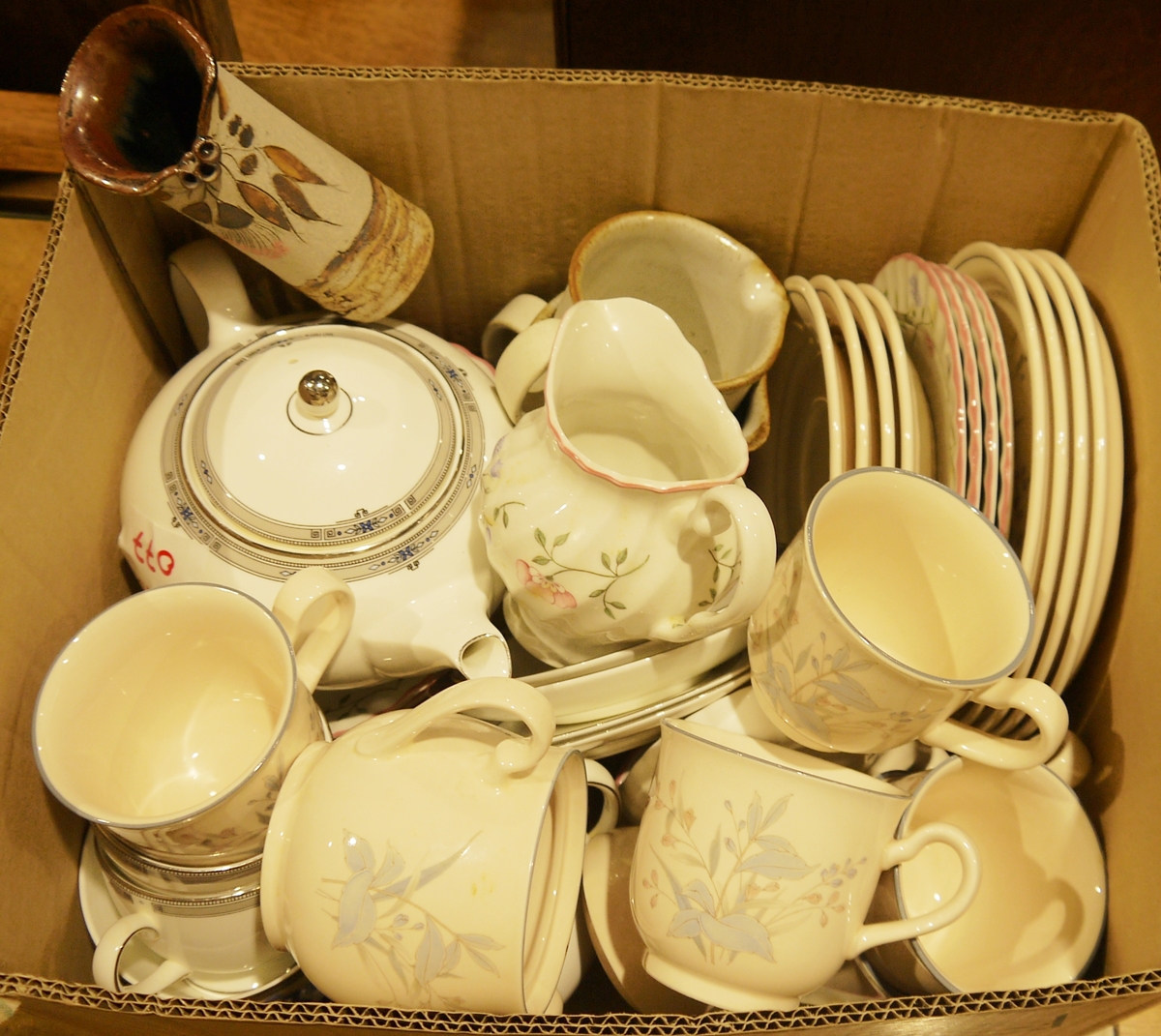 Mid-20th century plastic dial telephone, a collection of Kerang magazines, assorted ceramics to