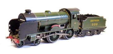 Hornby O gauge E420 4-4-0 locomotive and six wheel tender, Southern green 