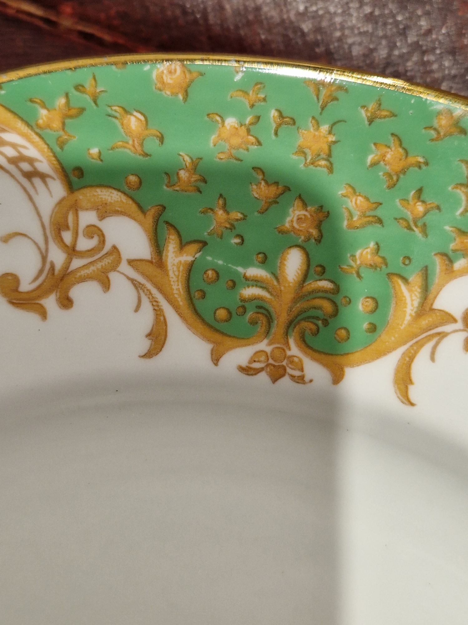 Paragon bone china Rockingham Green pattern part dinner service, printed black marks, comprising a - Image 2 of 14
