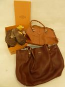 Tod's brown leather tote bag lined with blue leather and blue satin, zip inner pocket and two