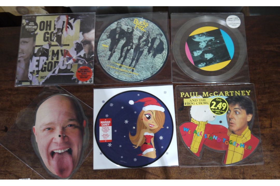 Collection of mainly 1980s 12" singles including the Brothers Johnson, The Pretenders, Ebony - Image 1 of 9