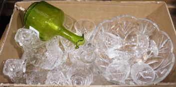 LOT WITHDRAWN A quantity of drinking glasses, to include Edinburgh crystal, Stuart crystal, a Stuart