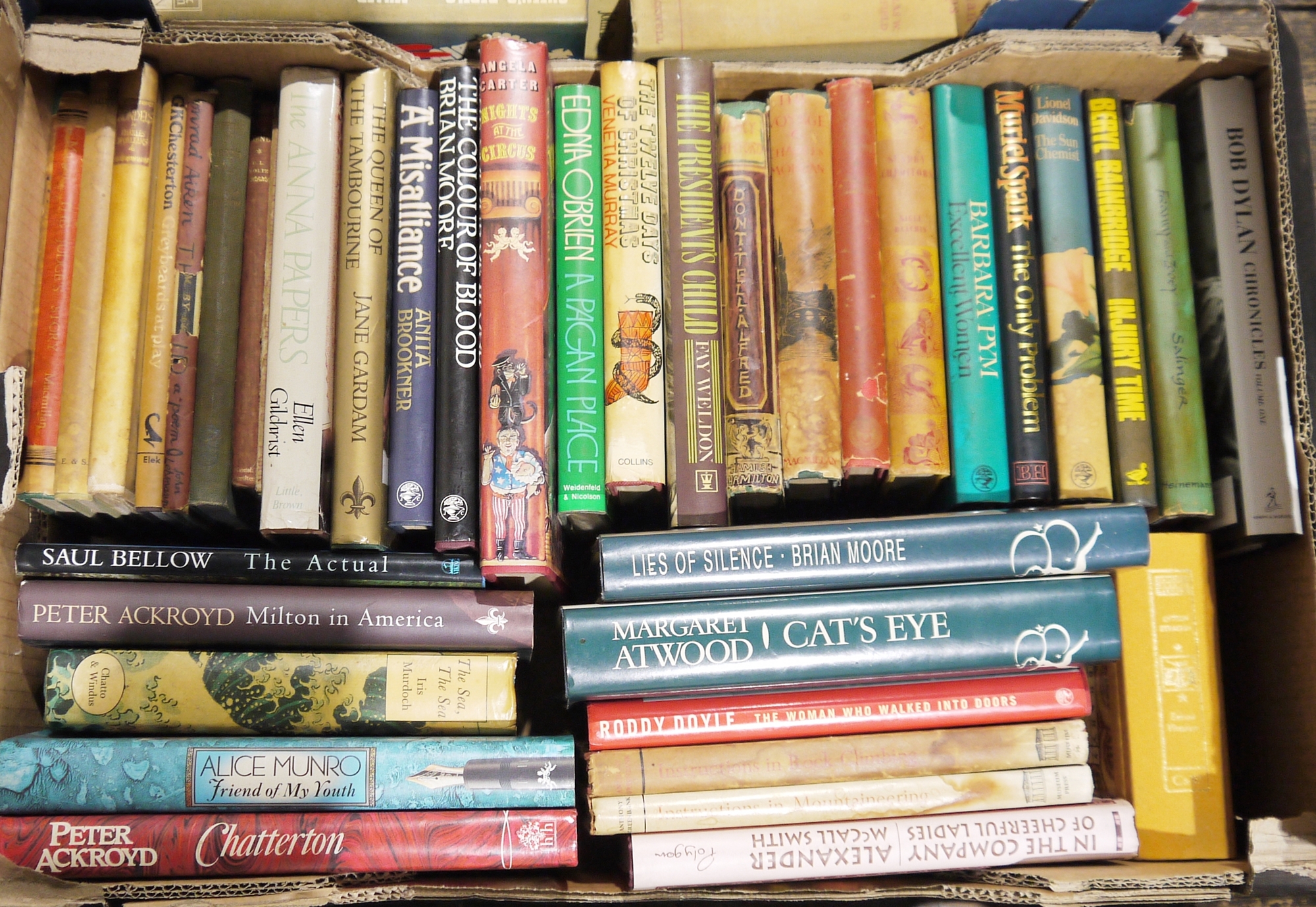 Assorted volumes to include some modern first editions in dust wrappers, Bellow Saul ' Ravelstein' - Image 3 of 3
