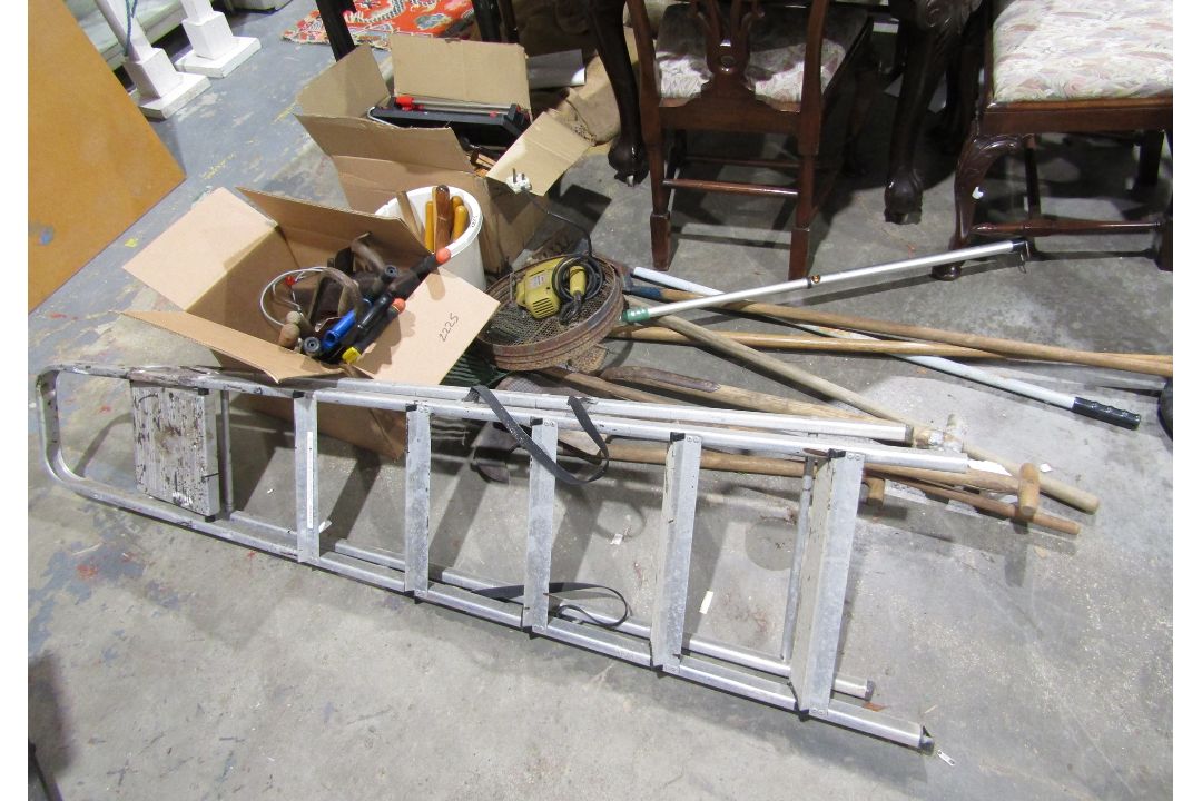 Collection of garden and other tools including rakes, shovel, hoes, shears, trowel, saws, wood - Image 2 of 2