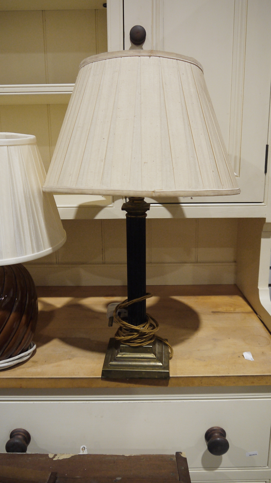 Five various table lamps (5)  Condition Report   Request: Sizes and additional photos: Pair of - Image 3 of 4