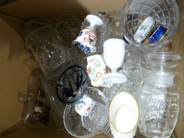 Quantity of glassware to include a Webb Corbett jug, a cut glass decanter of mallet form, a set of - Image 2 of 4