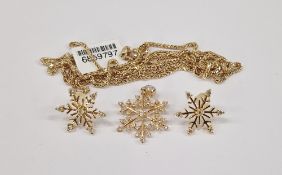 18K gold and diamond snowflake-pattern pendant, a pair similar 9K gold and diamond earrings and a 9K