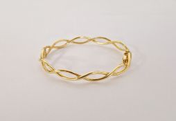 9ct gold double twist bangle, 2.7 g