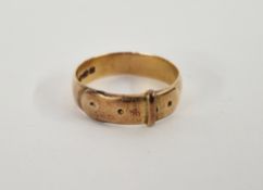 15ct gold belt pattern ring size R, 5.1g approx