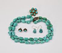 Silver-gilt turquoise brooch, string of turquoise beads and two pairs of turquoise set earrings