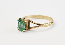 Please note changed description  - this is a gold  coloured metal and green stone ring NOT  a 9ct