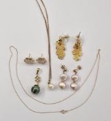 Pair pink pearl drop earrings, a pearl pendant on fine gold chain necklace, a 10K gold, green