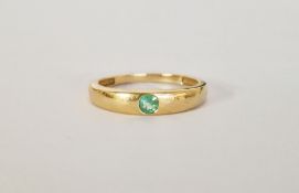 18ct gold and emerald ring size P1/2