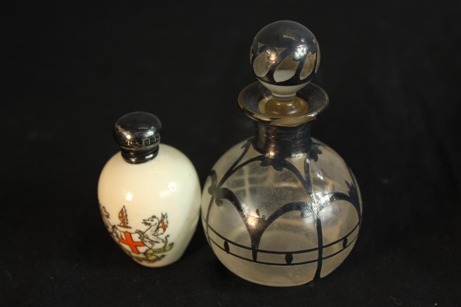 Two 20th century gilt and enamel egg ornaments, together with a small glass globular scent bottle - Image 3 of 10