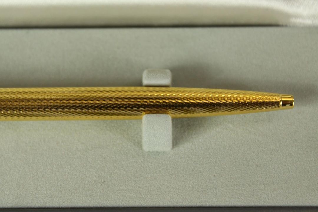 A mid 20th century boxed gold plated Dunhill rollerball pen. H.6 W.17.5 D.4cm. (box) - Image 4 of 10