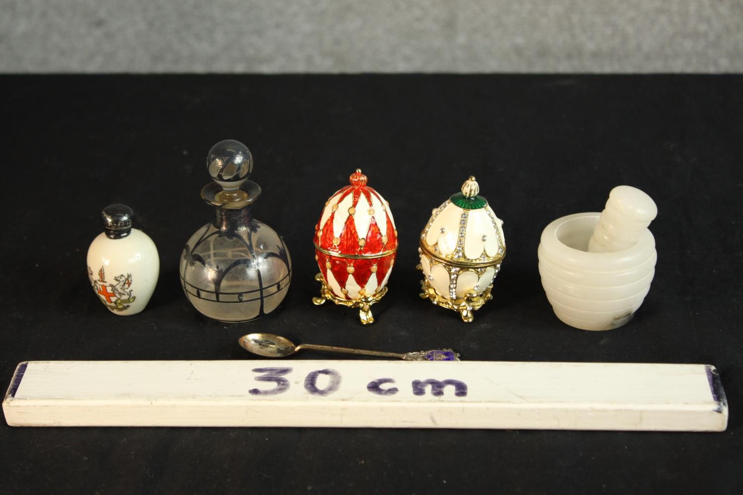 Two 20th century gilt and enamel egg ornaments, together with a small glass globular scent bottle - Image 2 of 10