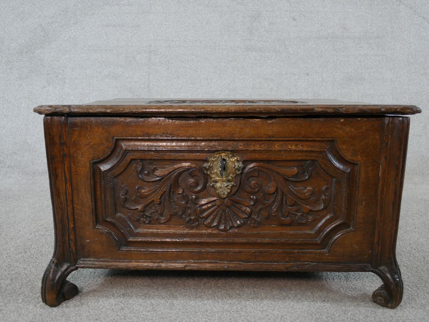 A late 18th/early 19th century carved oak twin handled rectangular box, possible bible box, raised - Image 4 of 7