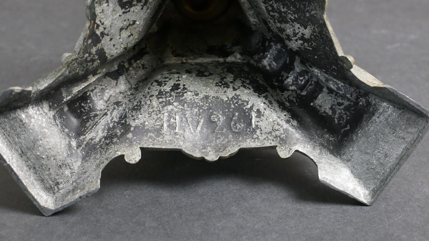 A classical column design brass table lamp with lion head motifs. H.25 W.19cm - Image 7 of 7