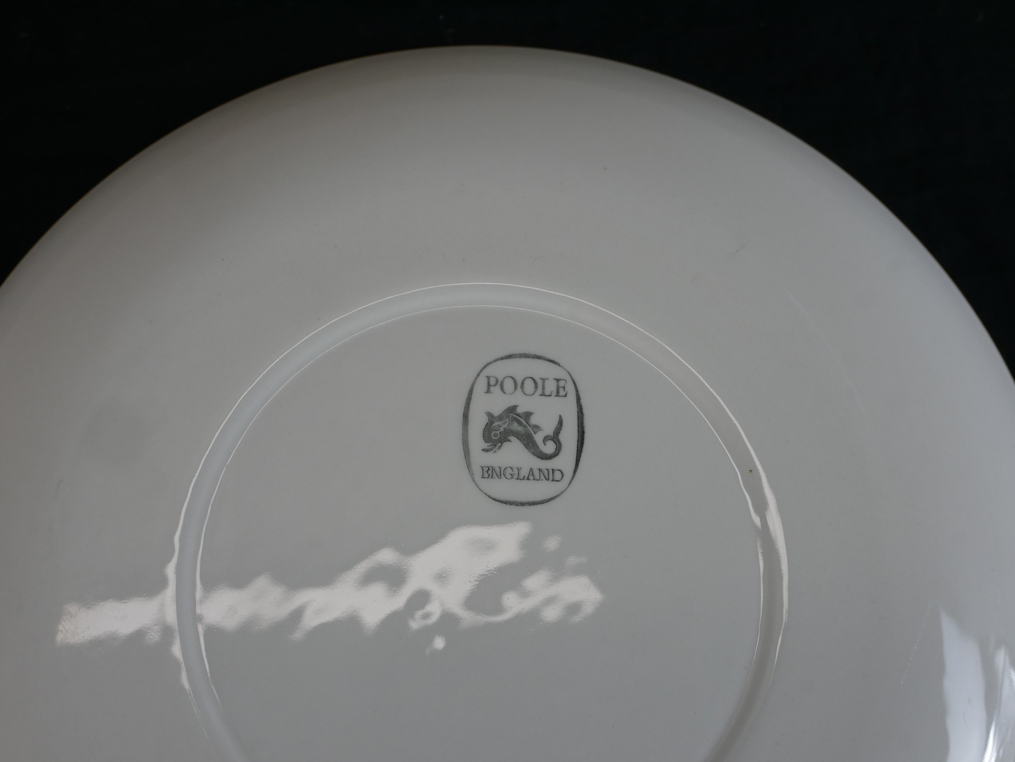 A 20th century Poole pottery brown twin tone six person part dinner set, marks verso. (39 pieces) - Image 5 of 5