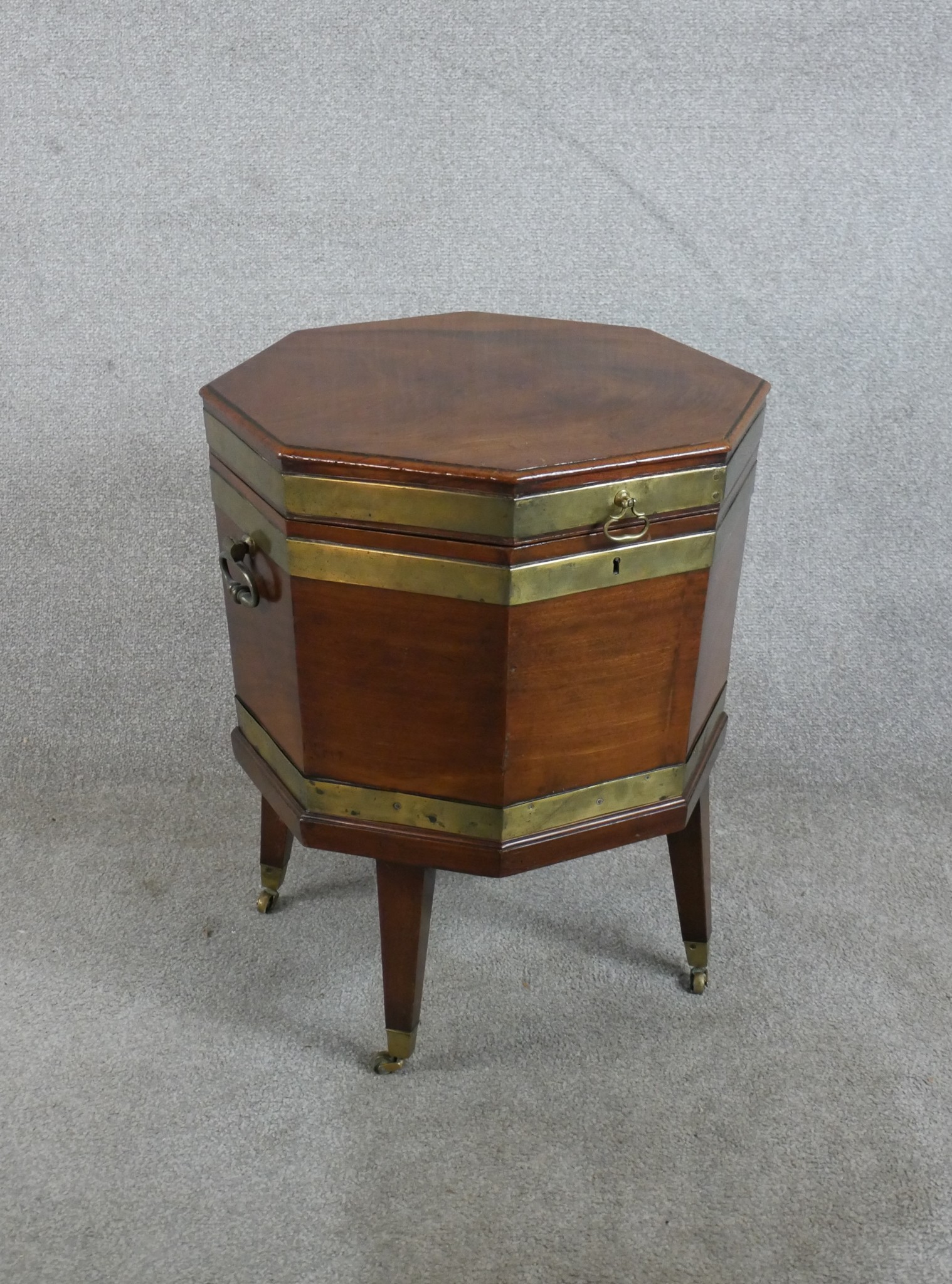 A George III mahogany and brass mounted octagonal wine cooler, raised on tapering supports - Image 4 of 5