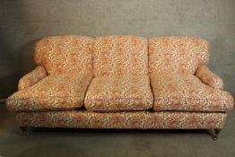 Sofa, contemporary Howard style. H.80 W.200 D.90cm.