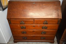Bureau, 19th century oak. H.106 W.105 D.49 cm.