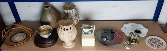 A complete shelf and a good collection of collectables.