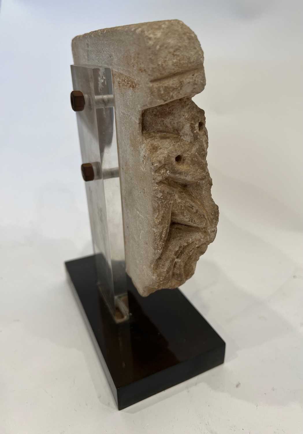 ITALO-ISLAMIC: A CARVED STONE RELIEF FRAGMENT, PROBABLY SICULO ARABIC 12TH CENTURY - Image 6 of 9