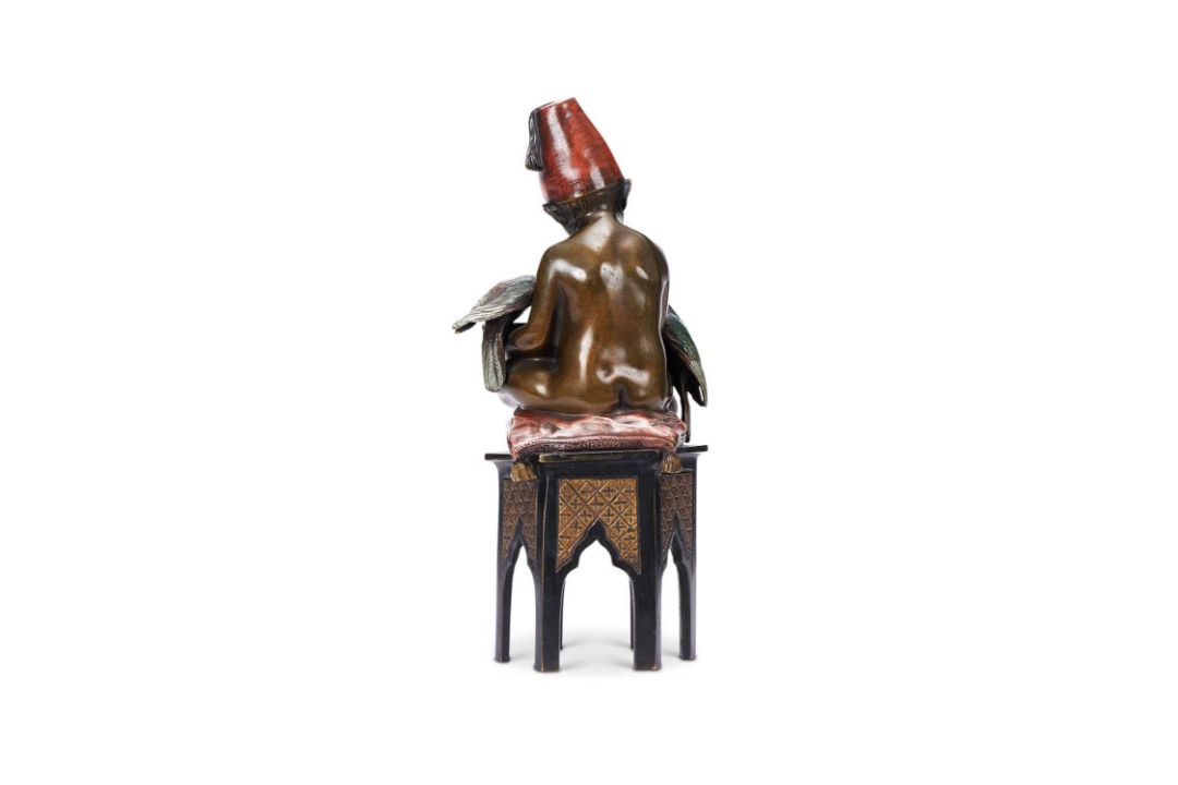 RICHARD THUSS (AUSTRIAN, FL. EARLY 20TH C): AN ORIENTALIST COLD PAINTED BRONZE OF A BOY WITH PARROTS - Image 2 of 2