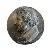 A LARGE COLLECTION OF 19TH AND 20TH CENTURY PORTRAIT AND OTHER PLAQUES