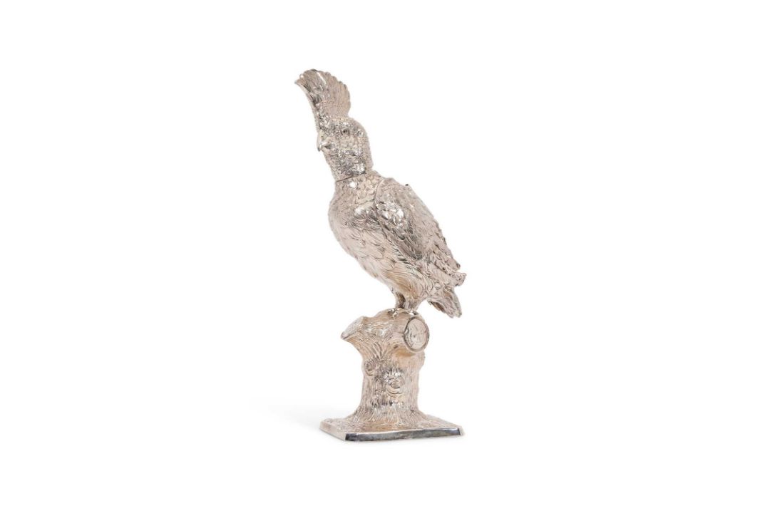 SILVER: A LATE 19TH CENTURY GERMAN CORPORATION CUP MODELLED AS A COCKATOO - Image 2 of 5