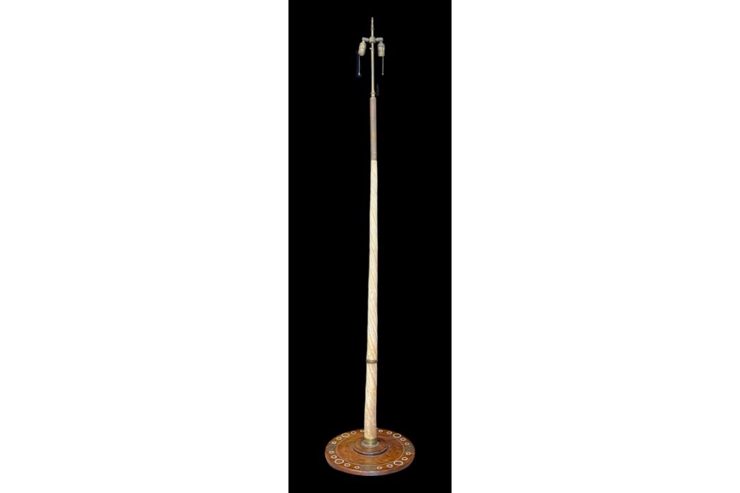 A NARWHAAL TUSK (MONODON MONOCEROS), EARLY 20TH CENTURY, MOUNTED AS A FLOORSTANDING LAMP - Image 1 of 6