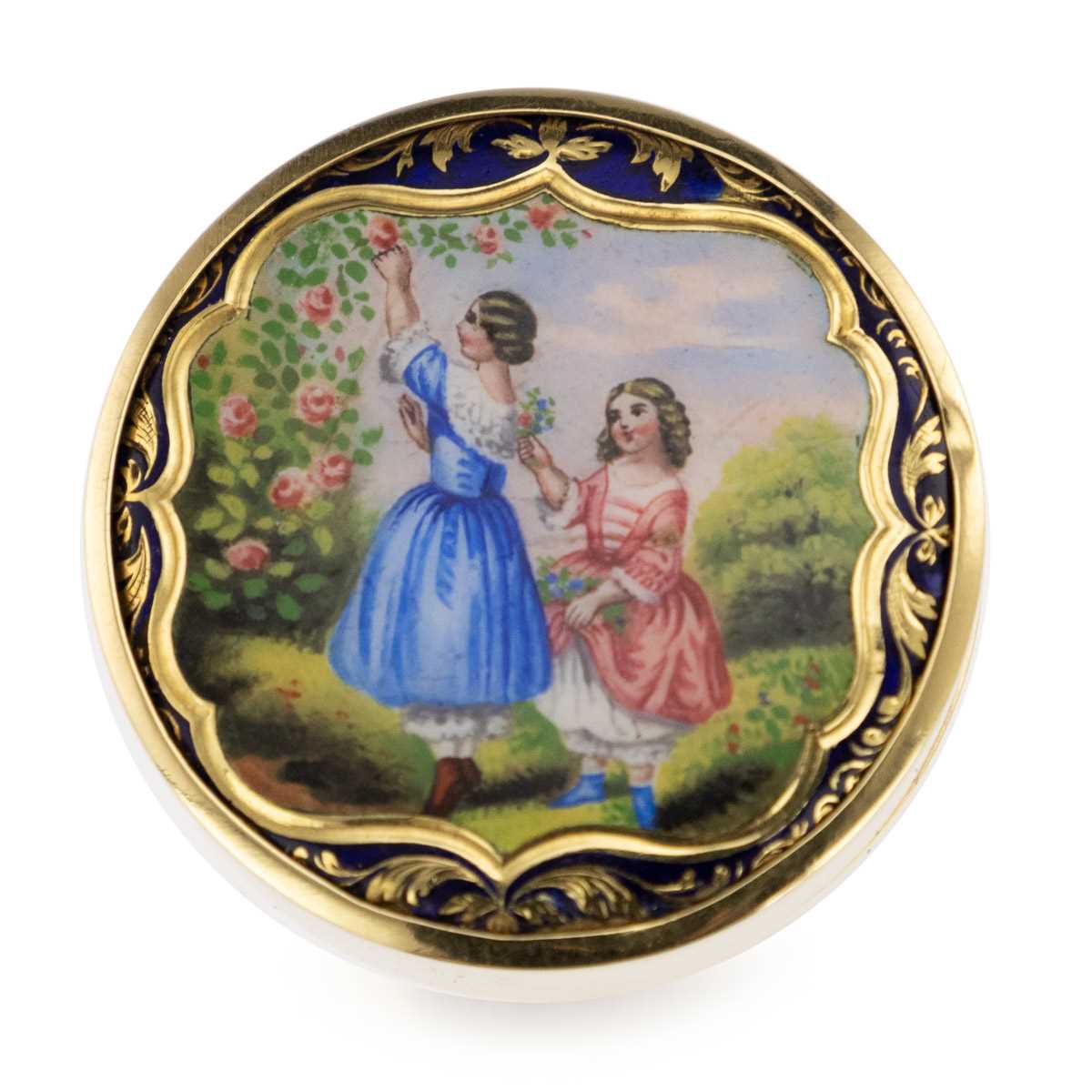 AN ANTIQUE 14K GOLD AND ENAMEL PILL BOX, MOSCOW, CIRCA 1900 - Image 5 of 8
