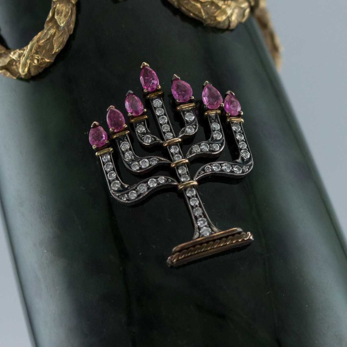 A PAIR 14K GOLD, NEPHRITE, DIAMOND AND RUBY ENCRUSTED VASES IN THE STYLE OF FABERGE - Image 26 of 28