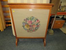 AN OAK GLAZED TAPESTRY FIRESCREEN W - 69 CM