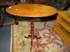 AN EDWARDIAN MAHOGANY INLAID TRIPOD TABLE