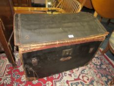 A VINTAGE DOMED TRAVEL TRUNK W-74 CM S/D