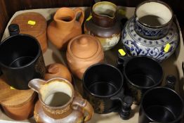 A TRAY OF CERAMICS TO INCLUDE A DOULTON STONEWARE JUG ETC