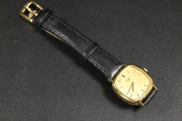 A LADIES 17 JEWELS LONGINES WRISTWATCH