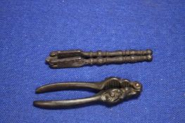 TWO PAIRS OF VINTAGE NUTCRACKERS