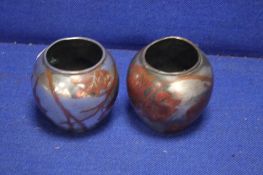 A PAIR OF WMF IKORA SILVERED METAL VASES WITH LEAF DECORATION MAKERS MARK TO UNDERSIDE H 9 CM