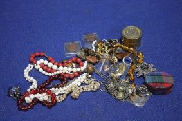 A COLLECTION OF ASSORTED COSTUME JEWELLERY ETC
