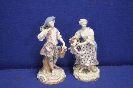 A PAIR OF CONTINENTAL STYLE FIGURES