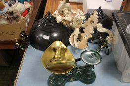 TWO VINTAGE LAMPS AND A SET OF SCALES