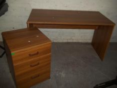 A MODERN HOME OFFICE DESK