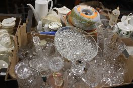TWO TRAYS OF CERAMICS AND GLASSWARE (TRAYS NOT INCLUDED)