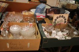 THREE TRAYS OF GLASSWARE AND CERAMICS TOGETHER WITH A TRAY OF ASSORTED RECORDS, BOOKS ETC (TRAYS NOT