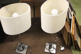 A PAIR OF TABLE LAMPS