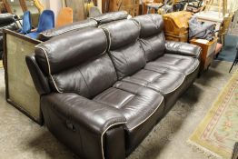 A MODERN LEATHER ELECTRIC THREE SEATER SUITE (2)