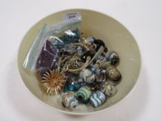 A QUANTITY OF COSTUME JEWELLERY TO INC LARGE MURANO GLASS BEADS